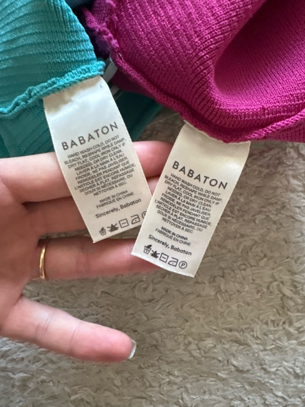 Aritzia Babaton Sculpt Knit Crop Tops Size S - Picture 4 of 6